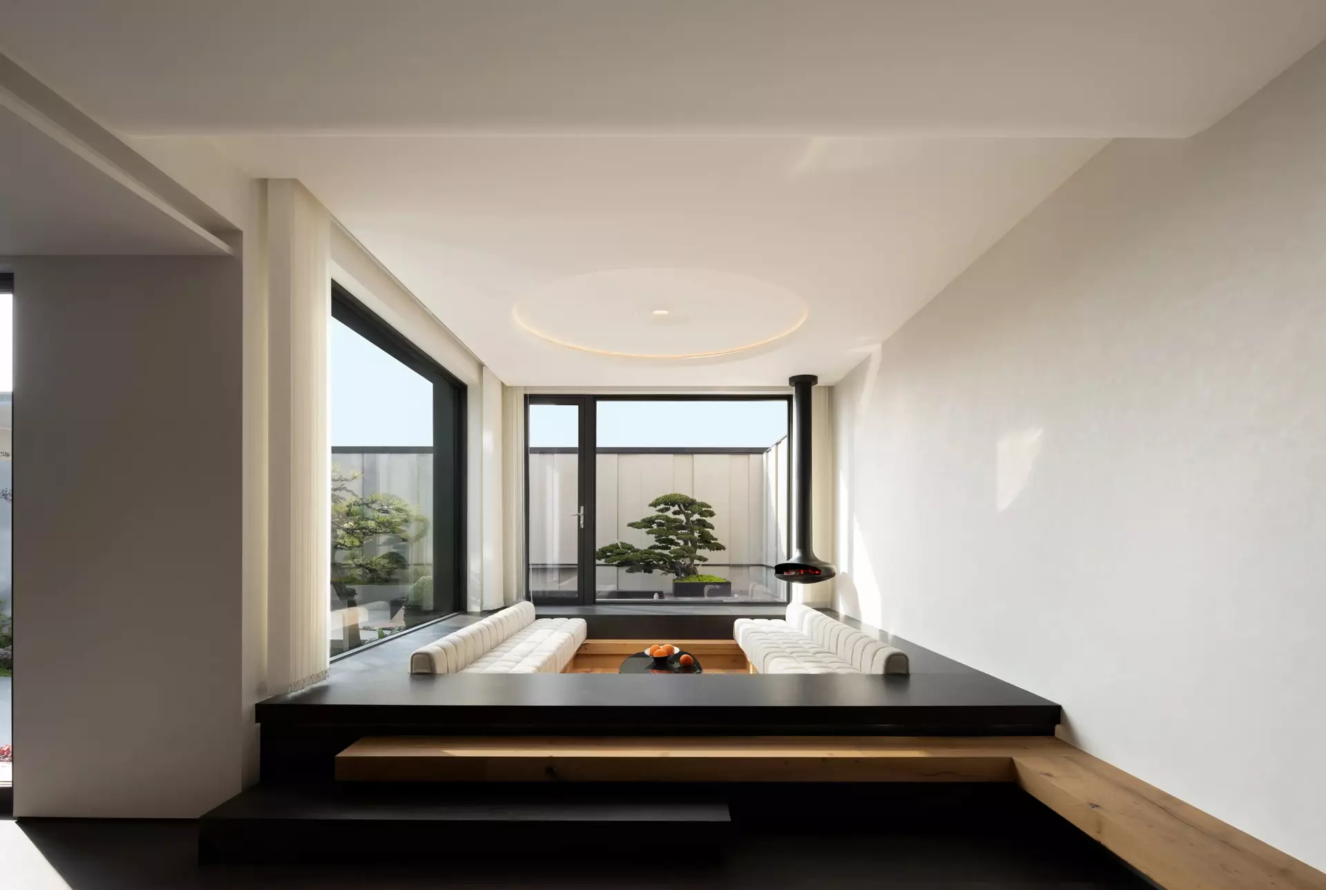Eastern Realm Meets Modern Minimalism: The Bespoke Aesthetic of Jinhua Wendeli Villa