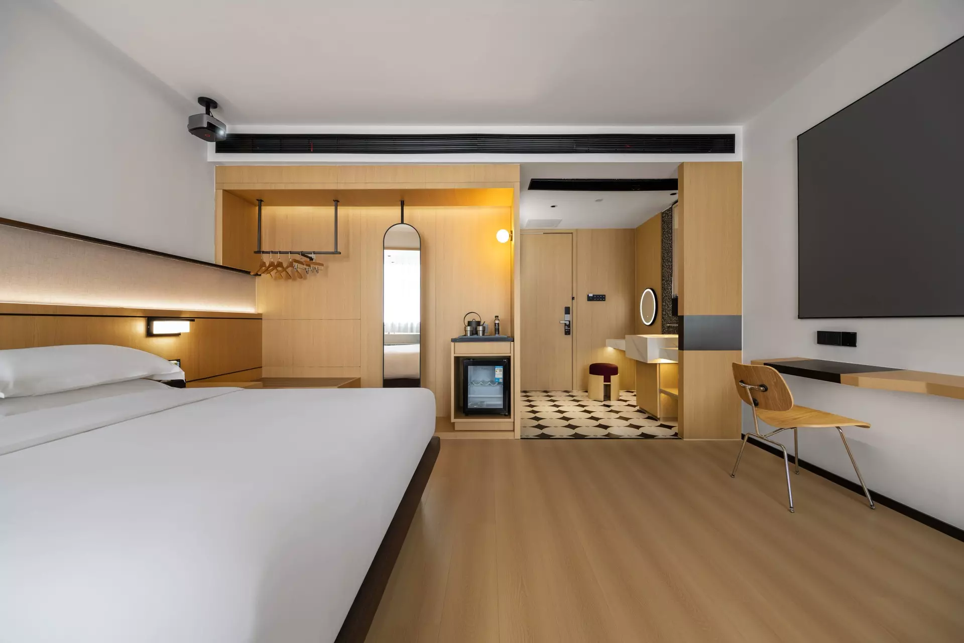 Bespoke furniture implementation in contemporary hotel common spaces